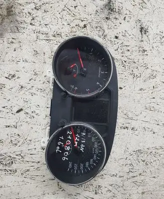 Nissan Qashqai Speedometer (instrument cluster) 24810BR52B