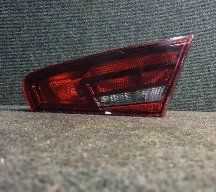 Audi A3 S3 8V Tailgate rear/tail lights 8V3945094