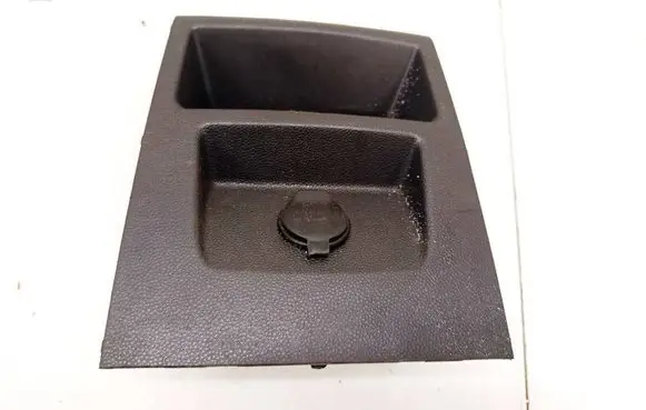 Opel Zafira B Cigarette lighter 13162600