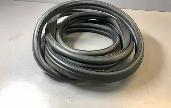 BMW 3 F30 F35 F31 Seal rubber (tailgate) 51767292307
