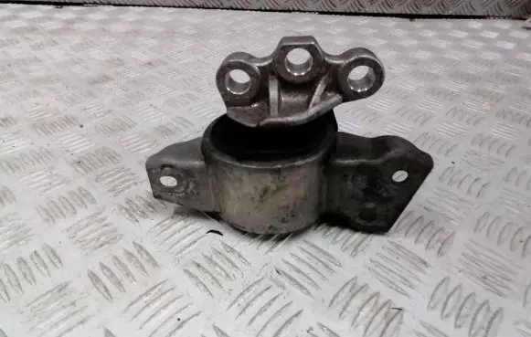 Fiat 500L Engine mounting bracket 131091133 50508653