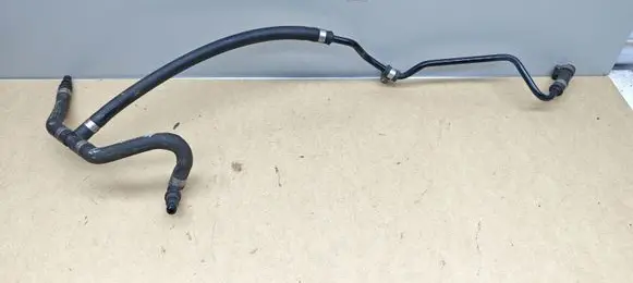 Mercedes-Benz C W204 Engine coolant pipe/hose A2045012225