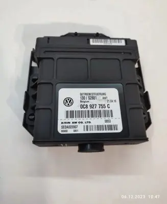Volkswagen Touareg II Gearbox control unit/module 0C8927755C