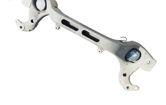 Audi Q7 4L Front subframe 7L6199207
