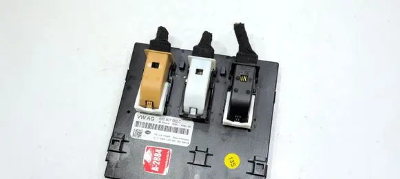 Audi A1 Comfort/convenience module 8X0907063C