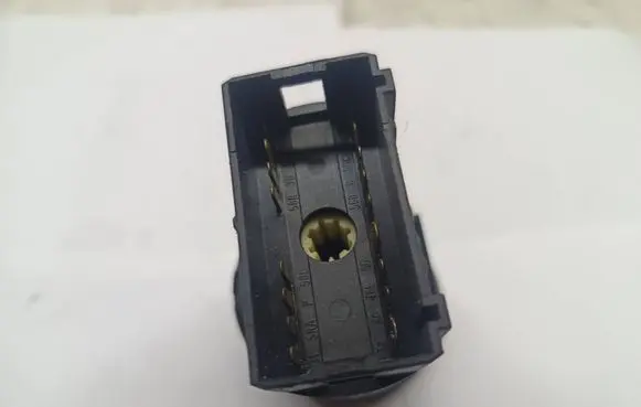 Volkswagen Polo Light switch 6Q0941531B