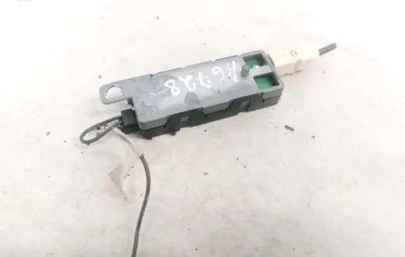 Volkswagen Touran I Antenna control unit 1T0035577