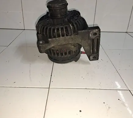 Volvo S80 Generator/alternator 9459092 0124515054