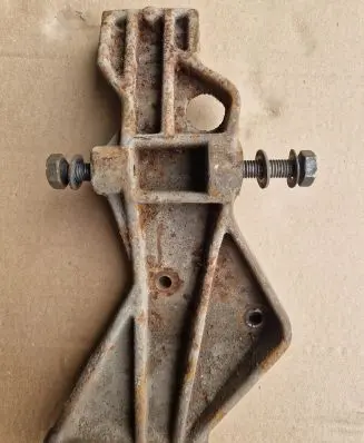 Volkswagen Corrado Generator/alternator bracket 027260885P