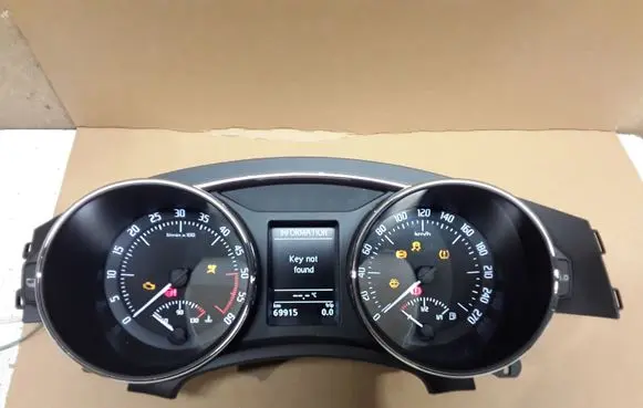 Skoda Superb B6 (3T) Speedometer (instrument cluster) 3T1920841M
