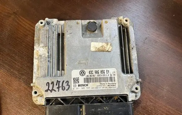 Audi A6 S6 C6 4F Engine control unit/module ECU 03c906056em 0261s02565