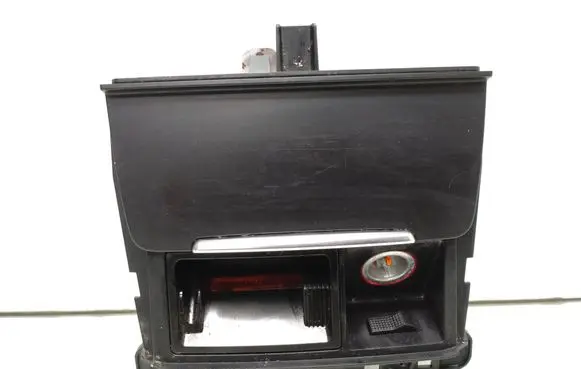 Audi Q5 SQ5 Car ashtray 8K0857951 8k0857989