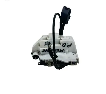 Renault Megane II Front door lock 027779 200207095