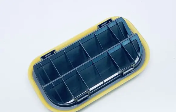 Porsche Cayenne (9PA) Quarter panel pressure vent 95550418101
