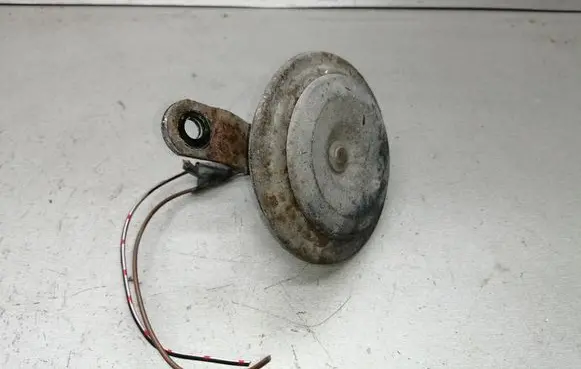 Mercedes-Benz E W124 Horn signal