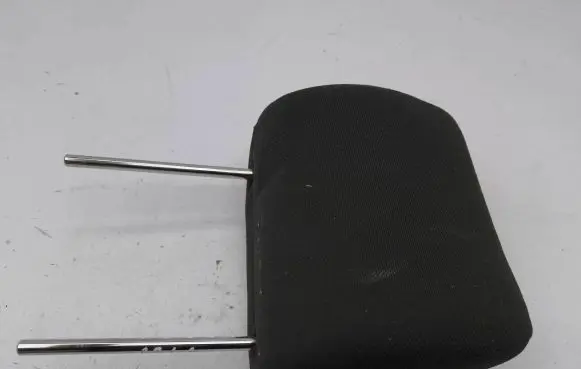 Toyota Corolla Verso AR10 Rear seat headrest 