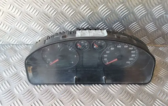 Volkswagen Transporter - Caravelle T5 Speedometer (instrument cluster) 7H0920850R