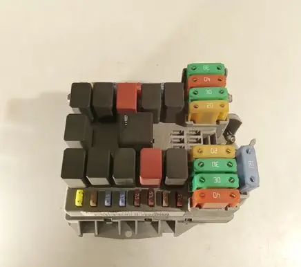 Iveco Daily 6th gen Fuse module 69501171