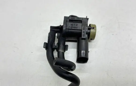 Audi A3 S3 8L Turbo solenoid valve 1J0906283C