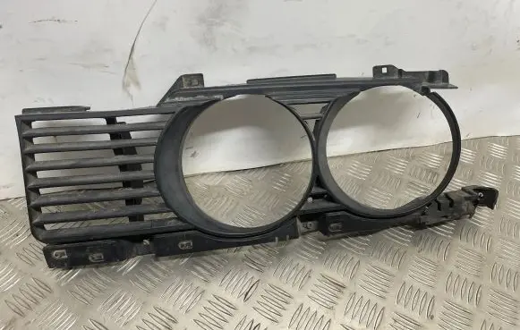 BMW 5 E34 Front bumper upper radiator grill
