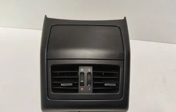 Rear air vent grill