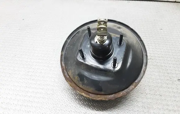 Honda FR-V Brake booster