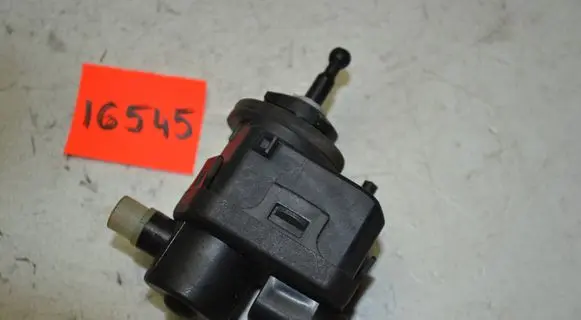Nissan Almera N16 Headlight level adjustment motor 007878