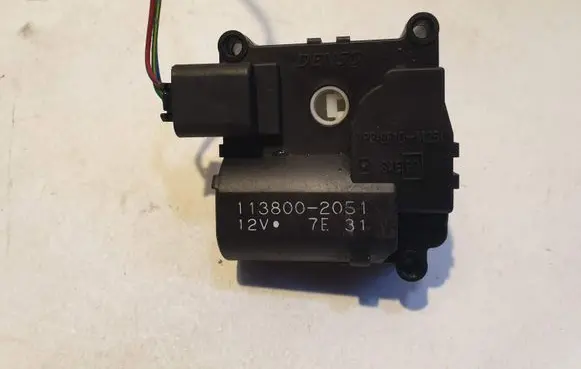 Toyota Corolla Verso E121 Air flap motor/actuator 1138002051