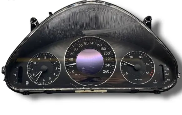 Mercedes-Benz E W212 Central body control module A3074 A2115405611