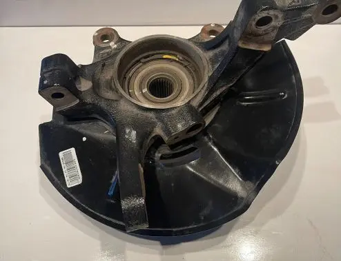 Hyundai ix35 Front wheel hub 2Y500