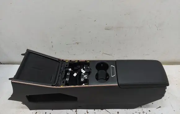 Chery Omoda 5/C5 Center console OMO5