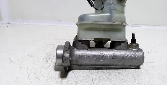 Honda HR-V Master brake cylinder