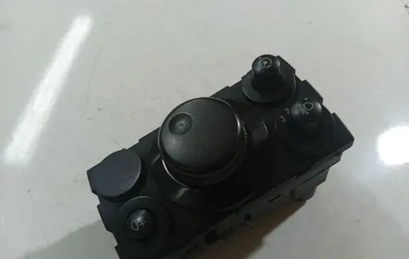 Opel Astra H Light switch 53544