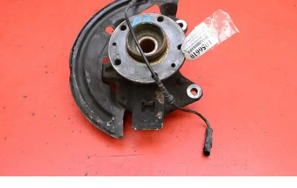 Renault Megane III Front wheel hub spindle knuckle 