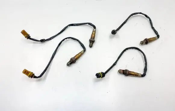 Mercedes-Benz SL R230 Lambda probe sensor A0015407617 A0015405017