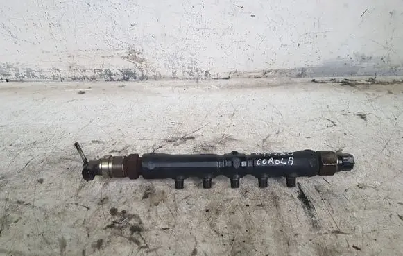 Toyota Corolla Verso AR10 Fuel main line pipe