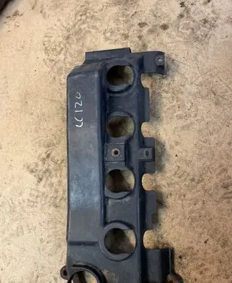 Toyota Land Cruiser (J120) Rocker cam cover 