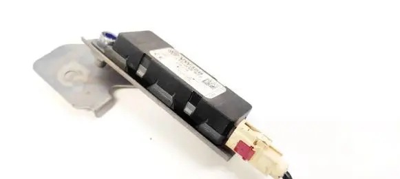 Volkswagen Touran I Antenna control unit 1T0035577