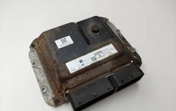 Opel Astra H Engine control unit/module 55571776 08121201061 MB2758009540