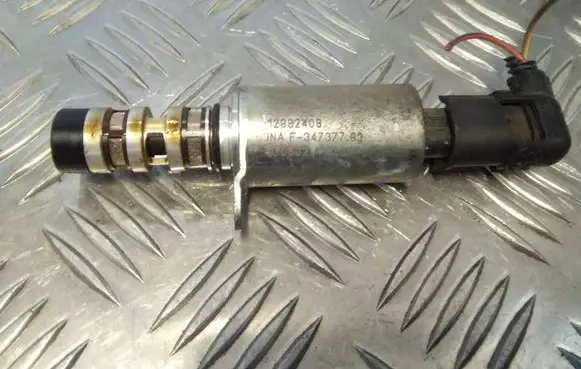 Opel Vectra C Camshaft vanos timing valve 12992408 F3437703