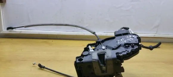 Ford Galaxy Front door lock 8M2AR21813CA
