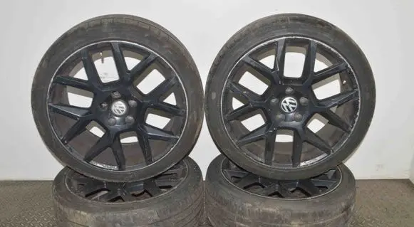 Audi A3 S3 8P R12 alloy rim 8JX18