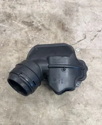 Intake resonator