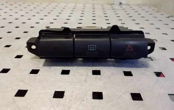 Toyota Avensis T220 Hazard light switch 5544620150