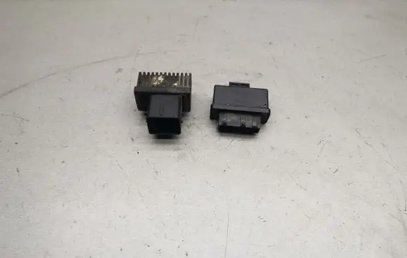 Citroen Berlingo Glow plug pre-heat relay 240107