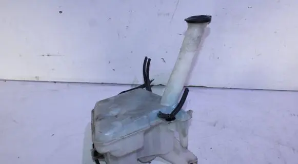 Toyota Verso-S Windshield washer fluid reservoir/tank 060851375