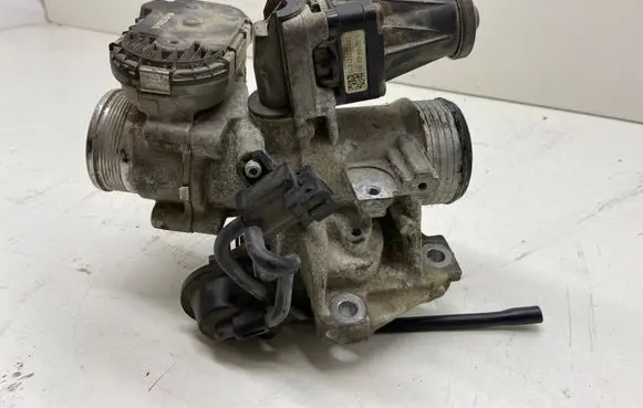 Volvo V40 EGR valve 31216665 129222121012