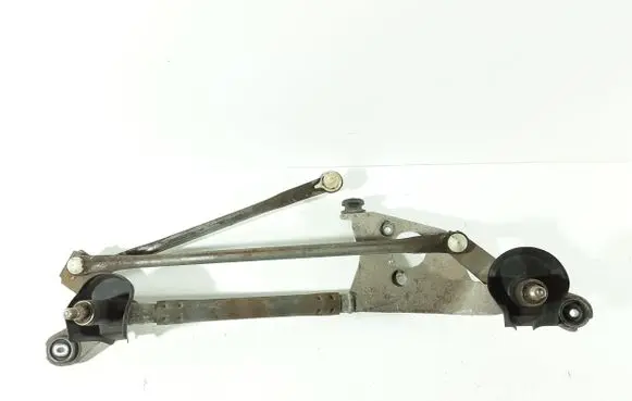 Toyota Yaris Front wiper linkage 