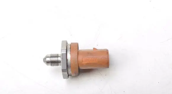 Audi A4 Allroad B8 Fuel pressure sensor 0261545051