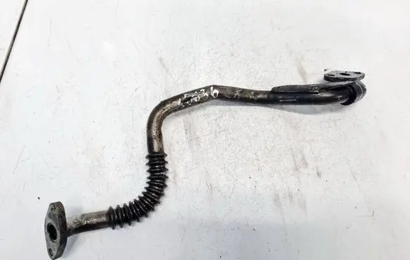 Toyota Auris 150 Turbo turbocharger oiling pipe/hose